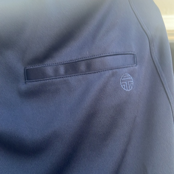 Women’s Tory Sport Golf skirt ⛳️ w/ built in shorts. Sz: Large - Picture 6 of 7